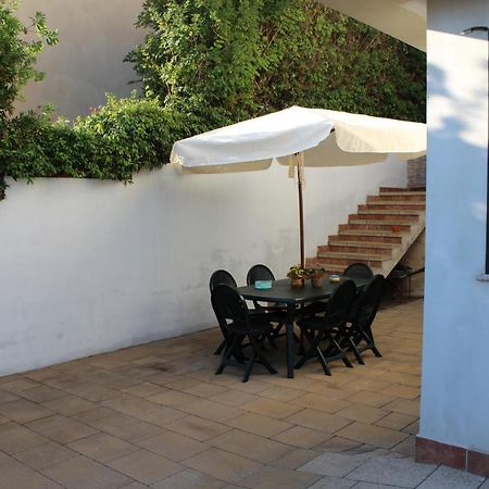 B&B Sa Pedra Longa Uri Exterior foto