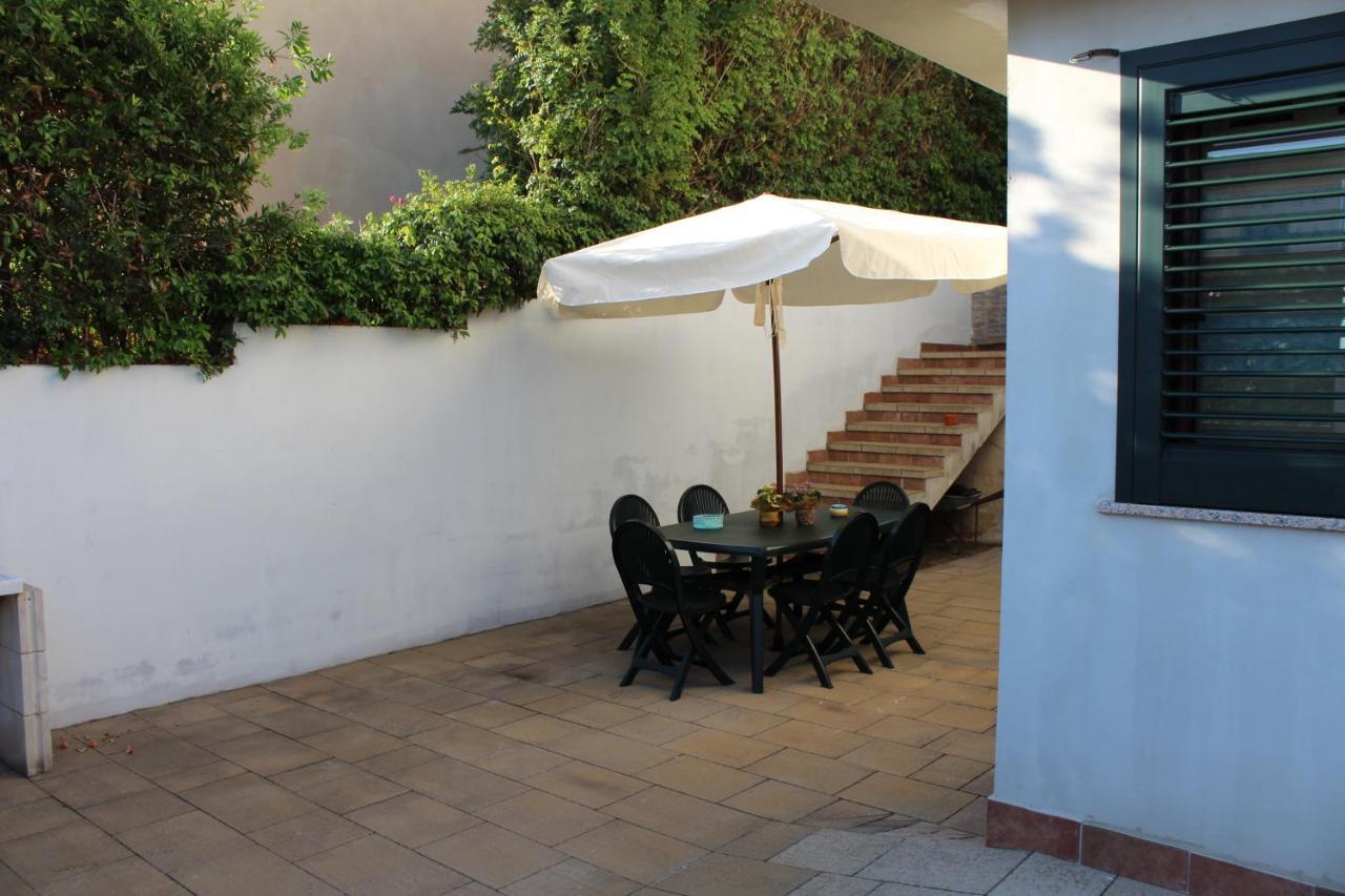 B&B Sa Pedra Longa Uri Exterior foto